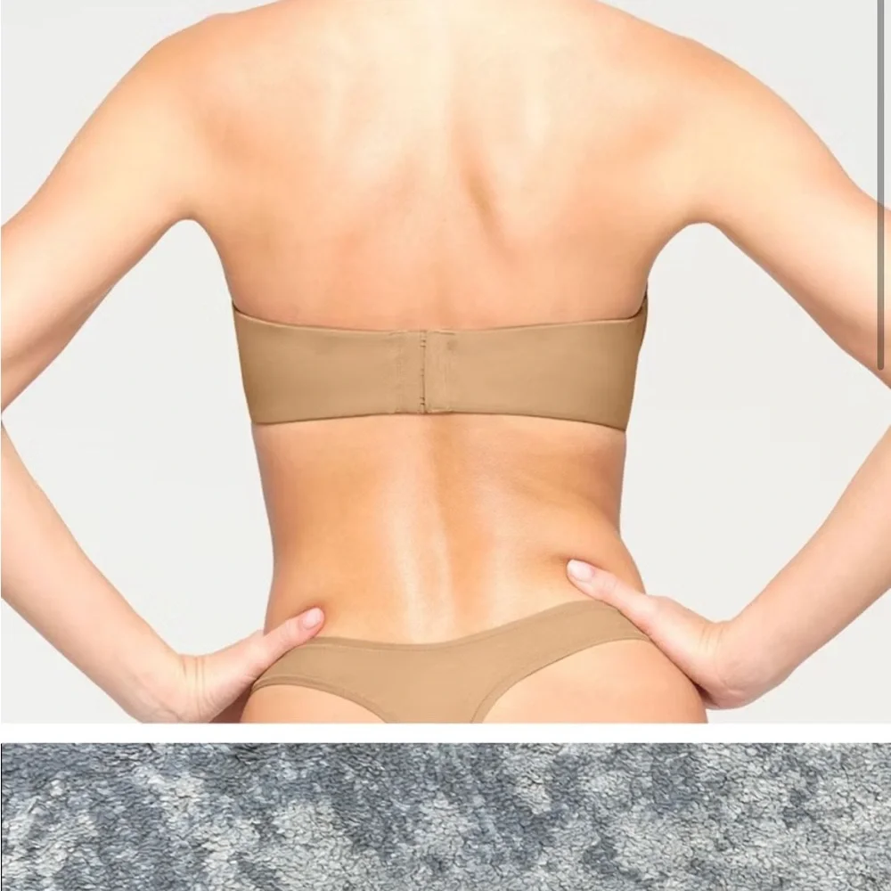 SKIMS Strapless Nude Seamless Bra - Picture 2 of 4